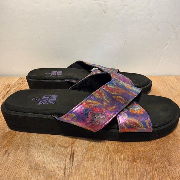 Muk Luks Shoes - Muk Luks Slide Sandals iridescent crisscross strap multicolored floral/paisley 9